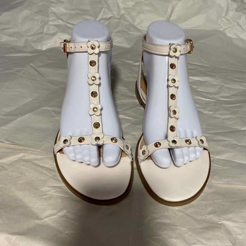 Coach Flat Heel Strappy Sandals with Floral Embellishments Womens Size 7